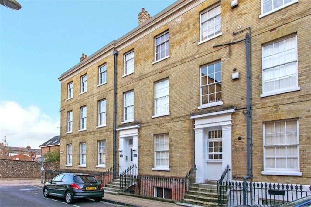 Martin & Co Winchester 0 bedroom Studio Let in St Peter Street, Winchester