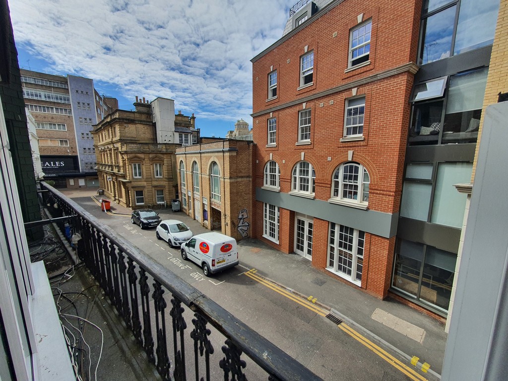 Martin & Co Bournemouth 1 bedroom Apartment Let in Albert Road, Bournemouth