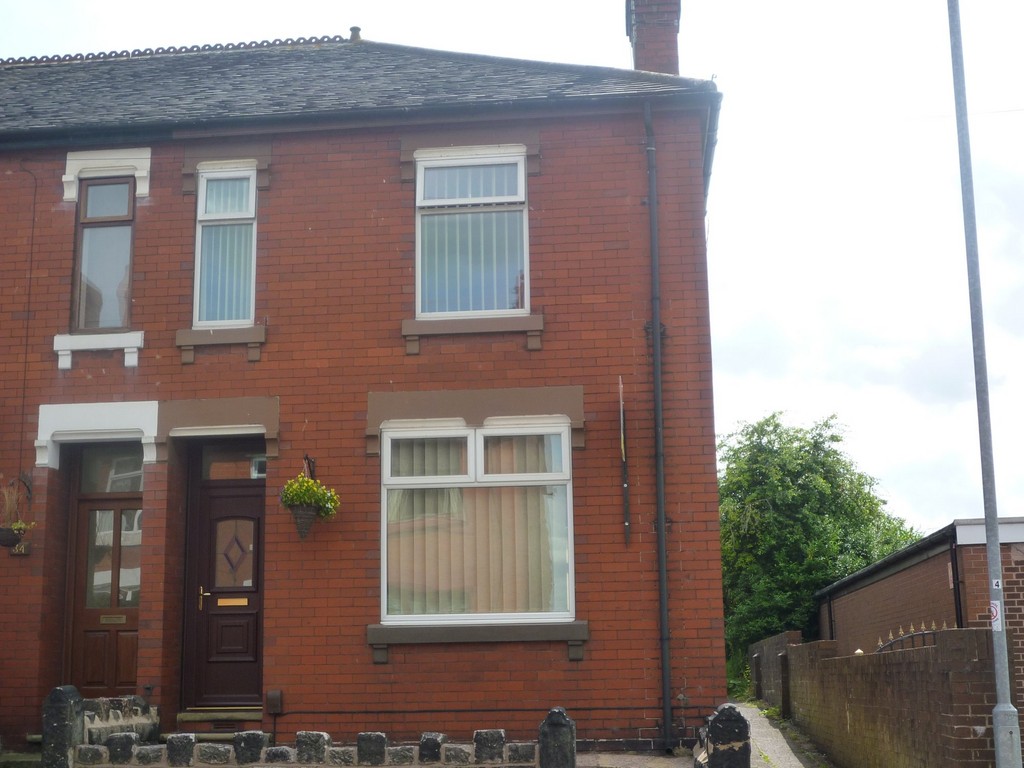 Well Street Biddulph Whitegates