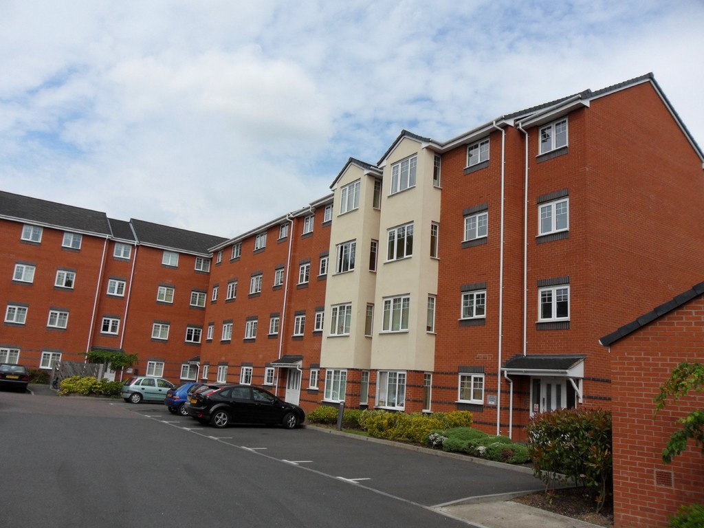 Martin & Co Nuneaton 2 bedroom Flat Let in Rathbone Court ...