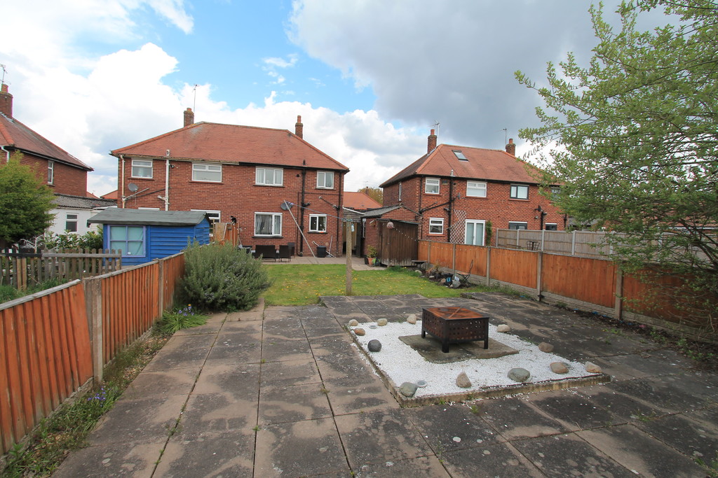 Martin & Co Crewe 2 bedroom SemiDetached House Let in Bramhall Road, Crewe