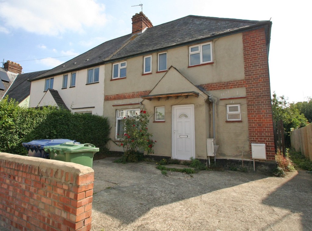 Martin & Co Oxford 5 bedroom SemiDetached House to rent in Off Cowley