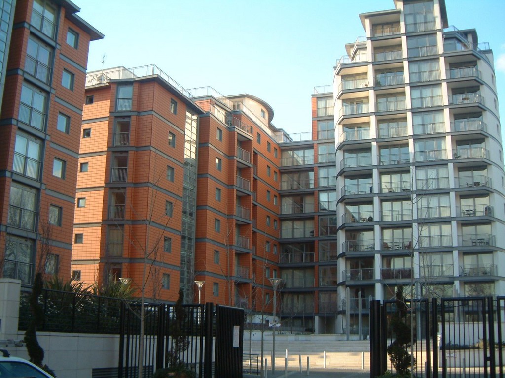 Martin & Co Brentford 3 bedroom Apartment To Let in Holland Gardens