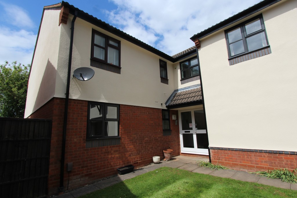 Martin & Co Tamworth 2 bedroom Ground Let in Furness, Glascote