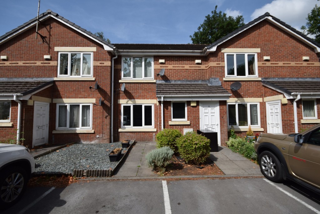 Martin & Co Rochdale 2 bedroom Apartment Let in Heights Court, Heights