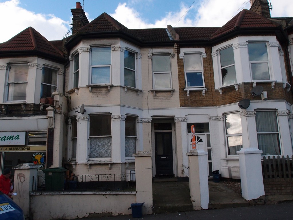 Martin & Co SouthendonSea 1 bedroom Ground Floor Flat Let in Southchurch Avenue, Southend On Sea