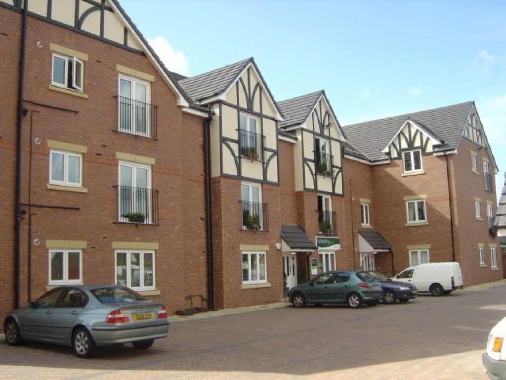 Martin & Co Crewe 2 bedroom Apartment Let in Laburnum Court, Wistaston