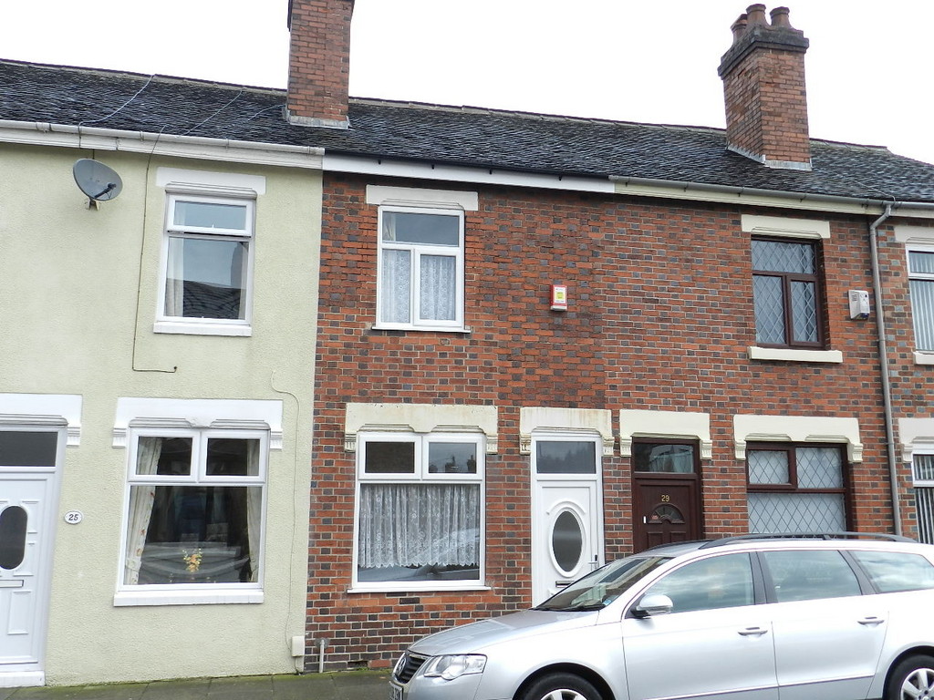 Martin & Co Stoke on Trent 2 bedroom Terraced House Let Agreed in