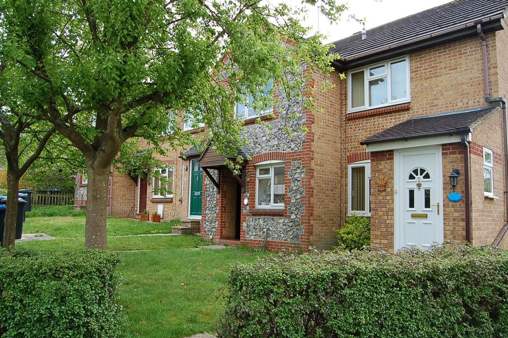 Martin & Co Burgess Hill 2 bedroom Terraced House to rent in Burgess