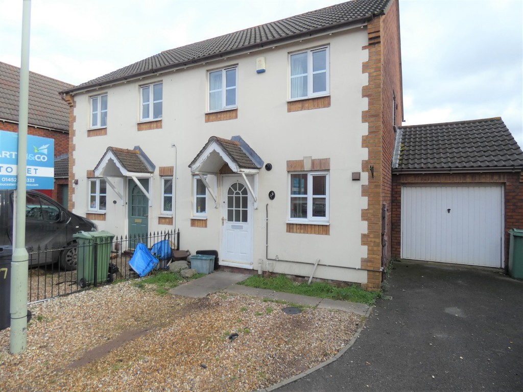 Martin & Co Gloucester 2 bedroom SemiDetached House Let in Spey Close