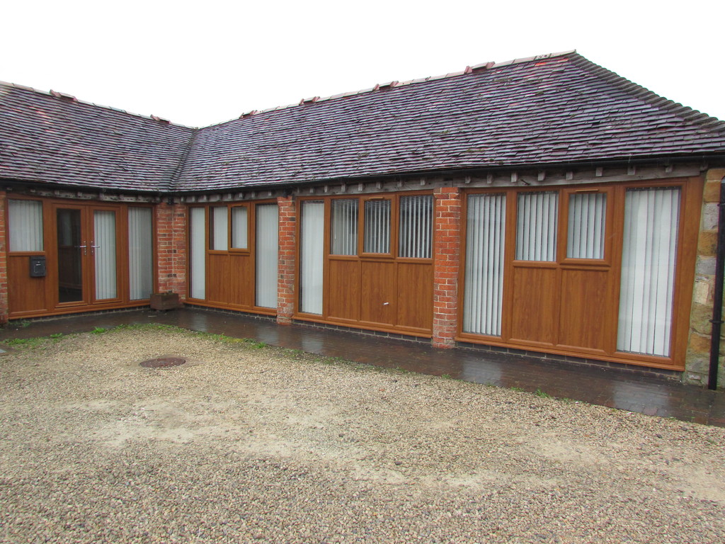 Martin &amp; Co Banbury 2 bedroom Barn Conversion for sale in ...