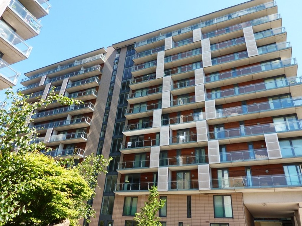 Martin & Co Manchester Central 2 bedroom Apartment SSTC in Spectrum