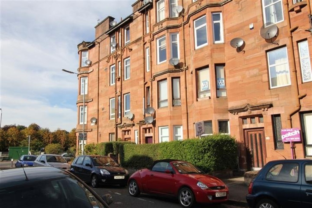 Martin & Co Glasgow Shawlands 1 bedroom Flat to rent in BATTLEFIELD