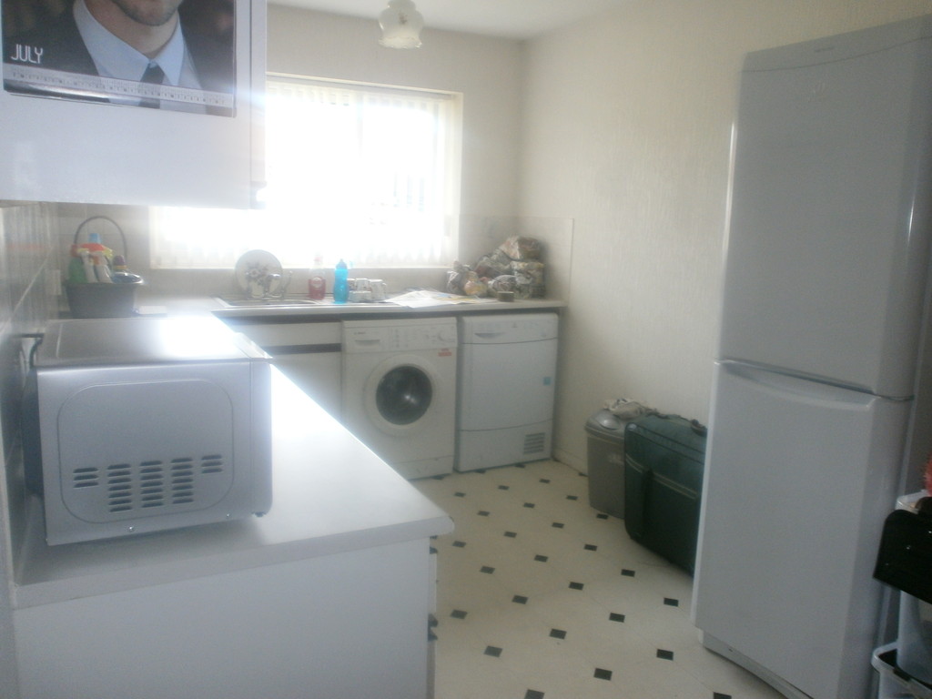 Martin & Co Stockport 2 bedroom Detached Bungalow Let in Old Oak Drive