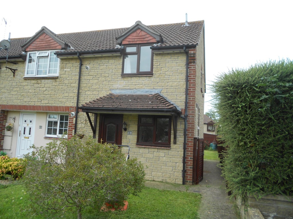 Martin & Co Yeovil 2 bedroom SemiDetached House Let in Hillingdon