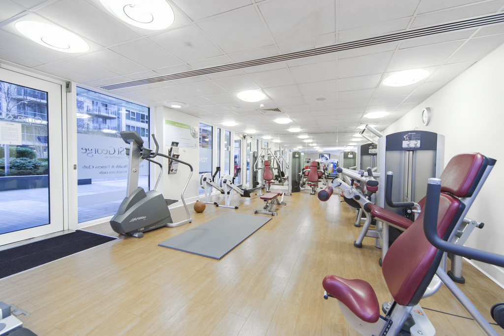 Martin Co Battersea Reach 2 Bedroom Apartment To Rent In Horizon Horizon House Battersea Reach Sw18