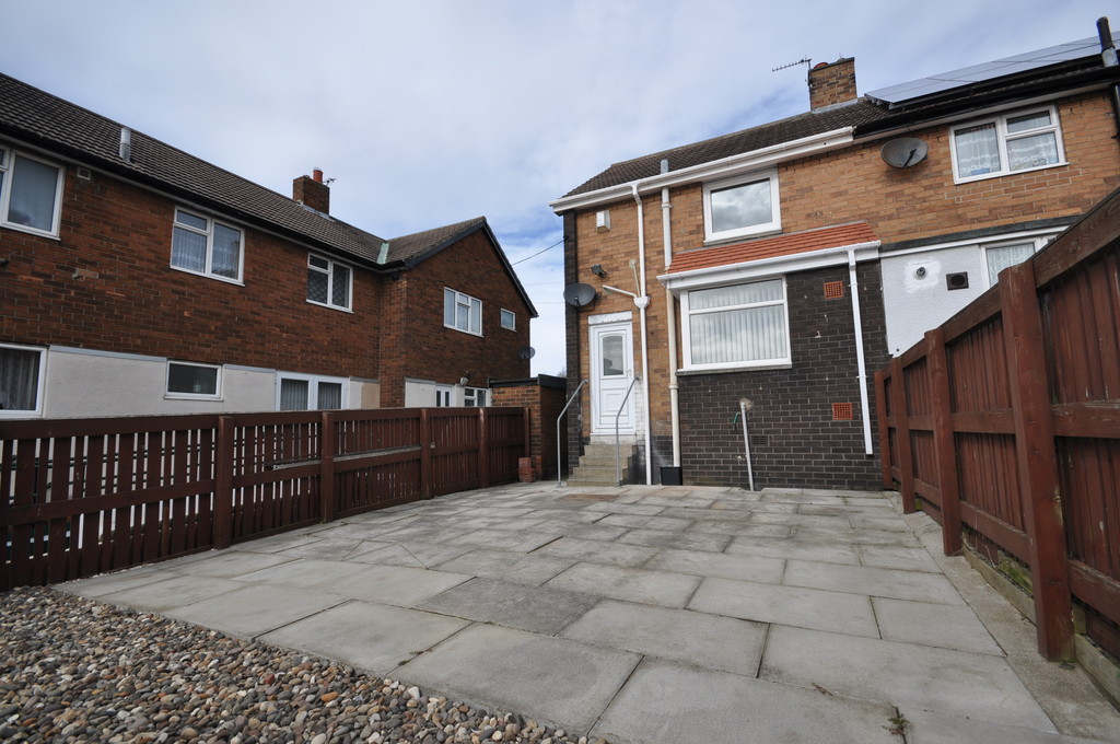 Martin & Co Sunderland 2 bedroom SemiDetached House Let in Bradford