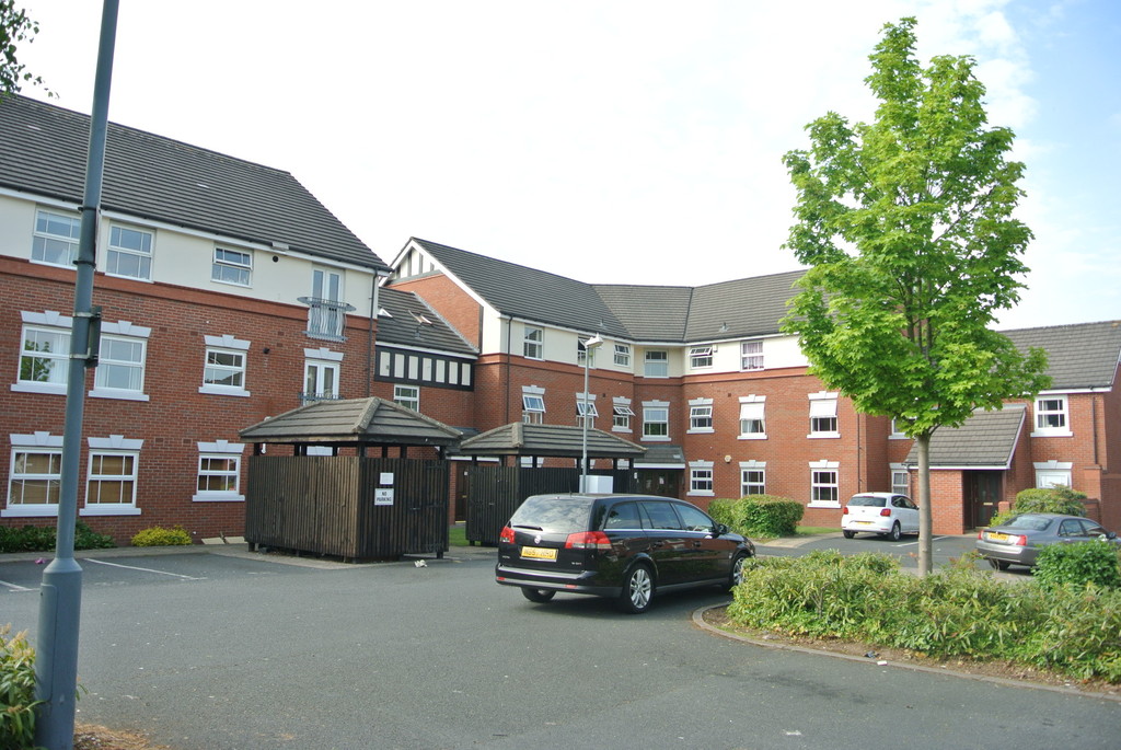 Martin & Co Sutton Coldfield 2 bedroom Apartment Let in Sycamore Close