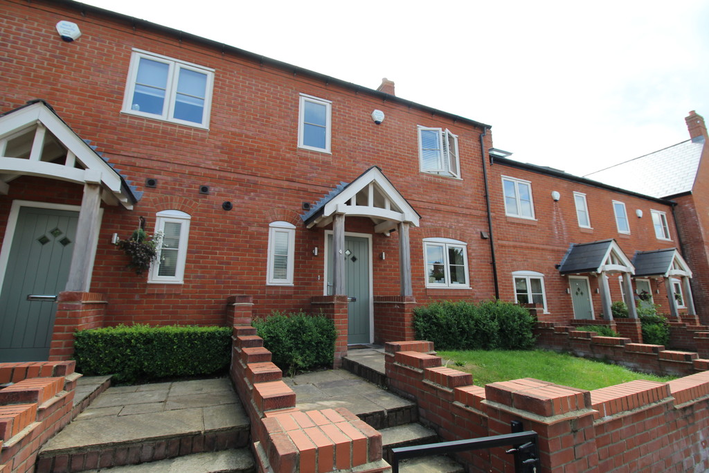 Martin & Co Cheltenham 3 bedroom Terraced House To Let in Charlton