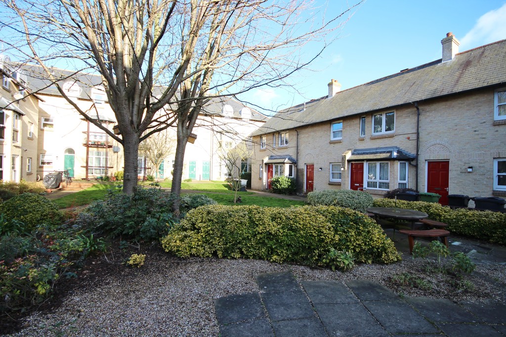 Martin & Co Cambridge 1 bedroom Maisonette Let in Ditchburn Place