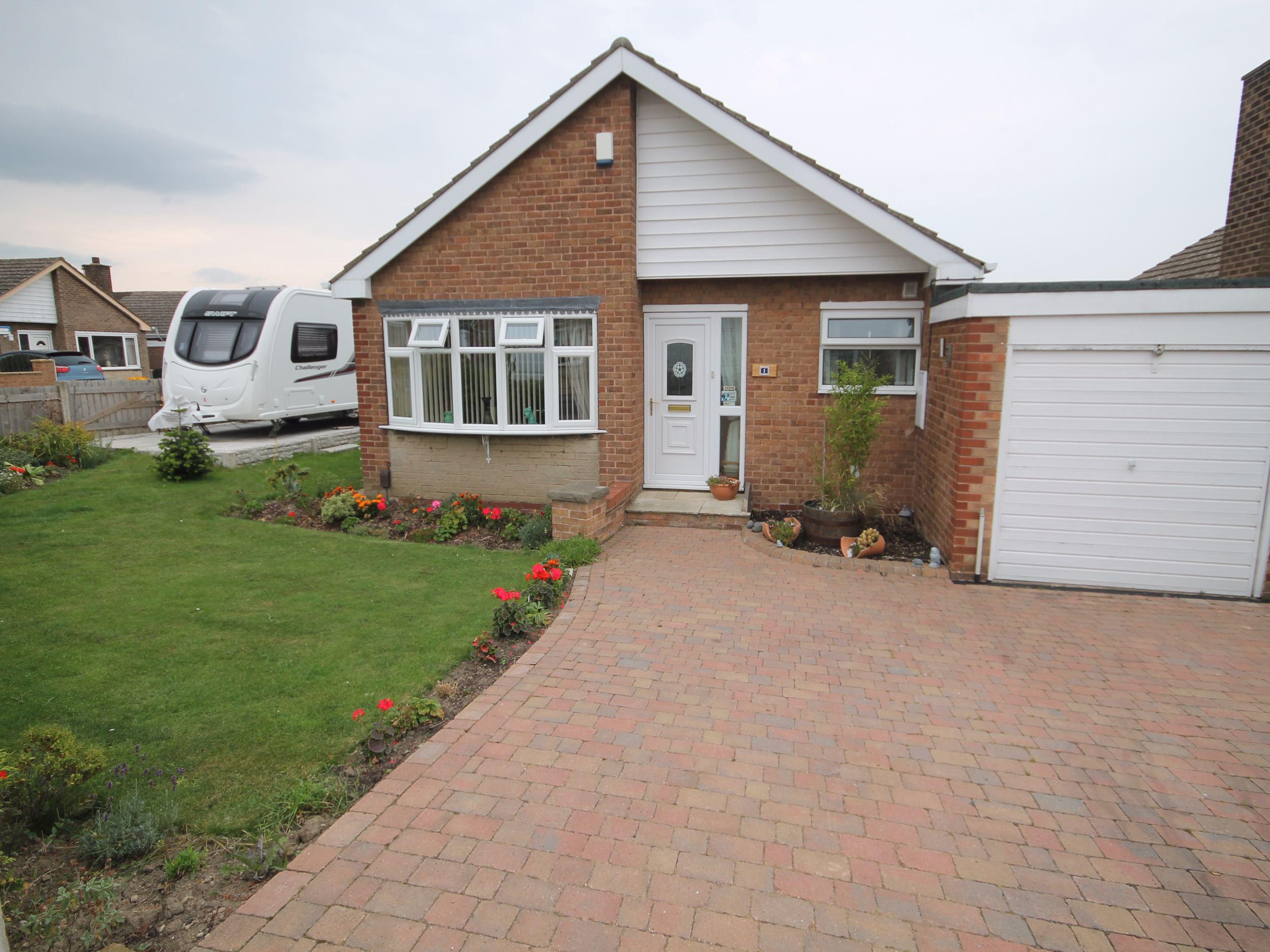 Whitegates Barnsley 2 bedroom Detached Bungalow for sale in Aysgarth Avenue, Ardsley, Barnsley