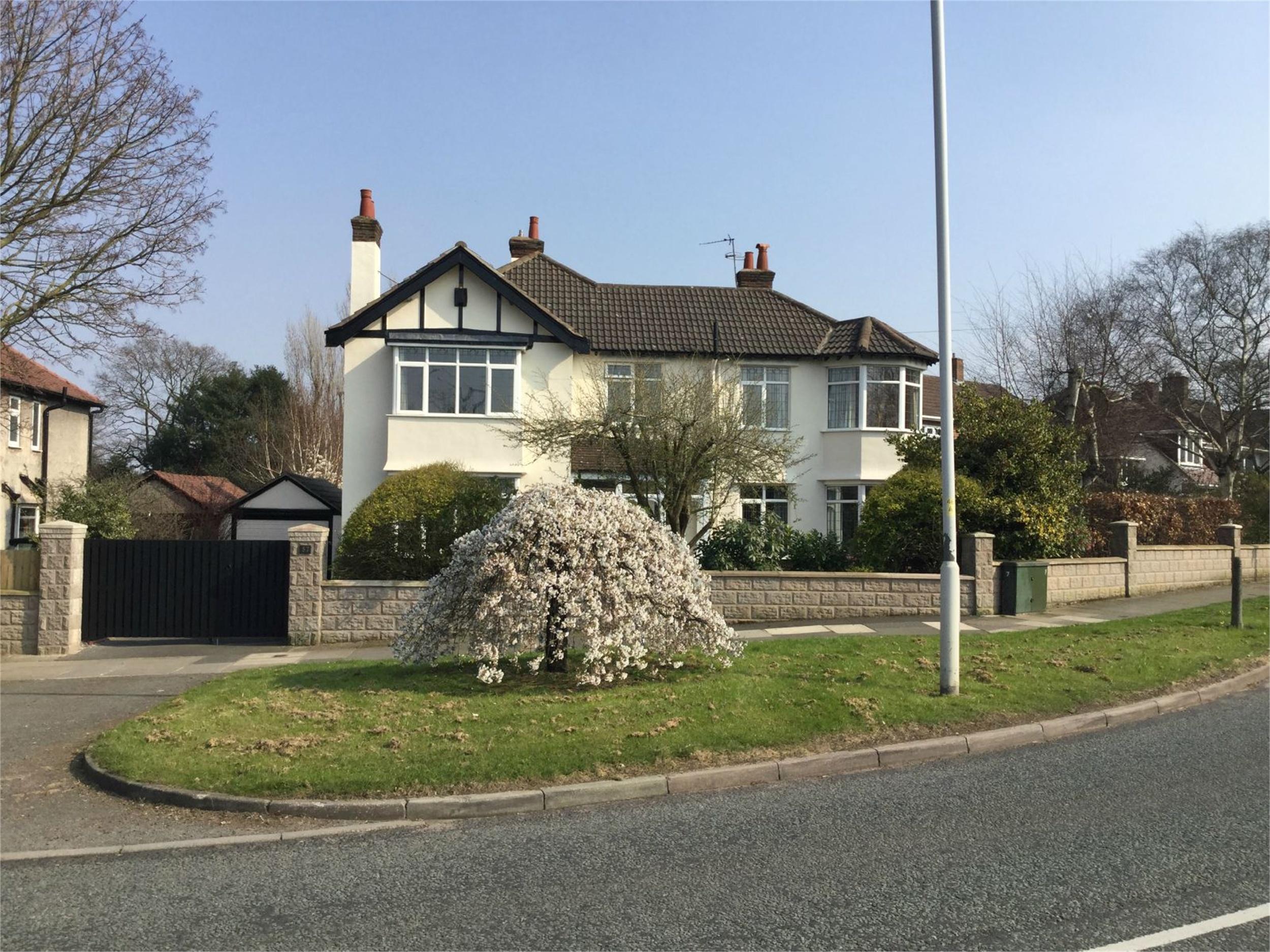 Whitegates Bebington 4 bedroom Detached House for sale in Thornton Road