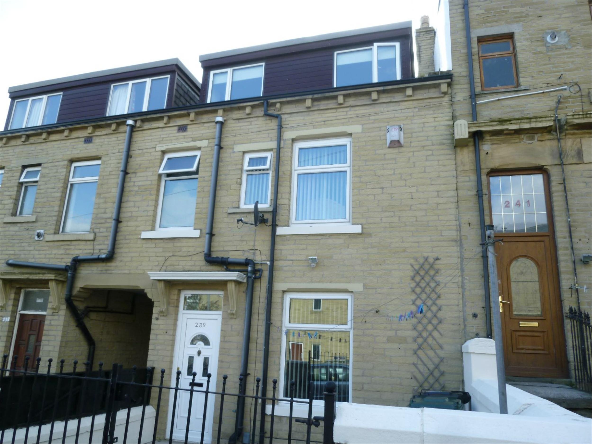 Whitegates Bradford 2 bedroom Terraced House for sale in Girlington