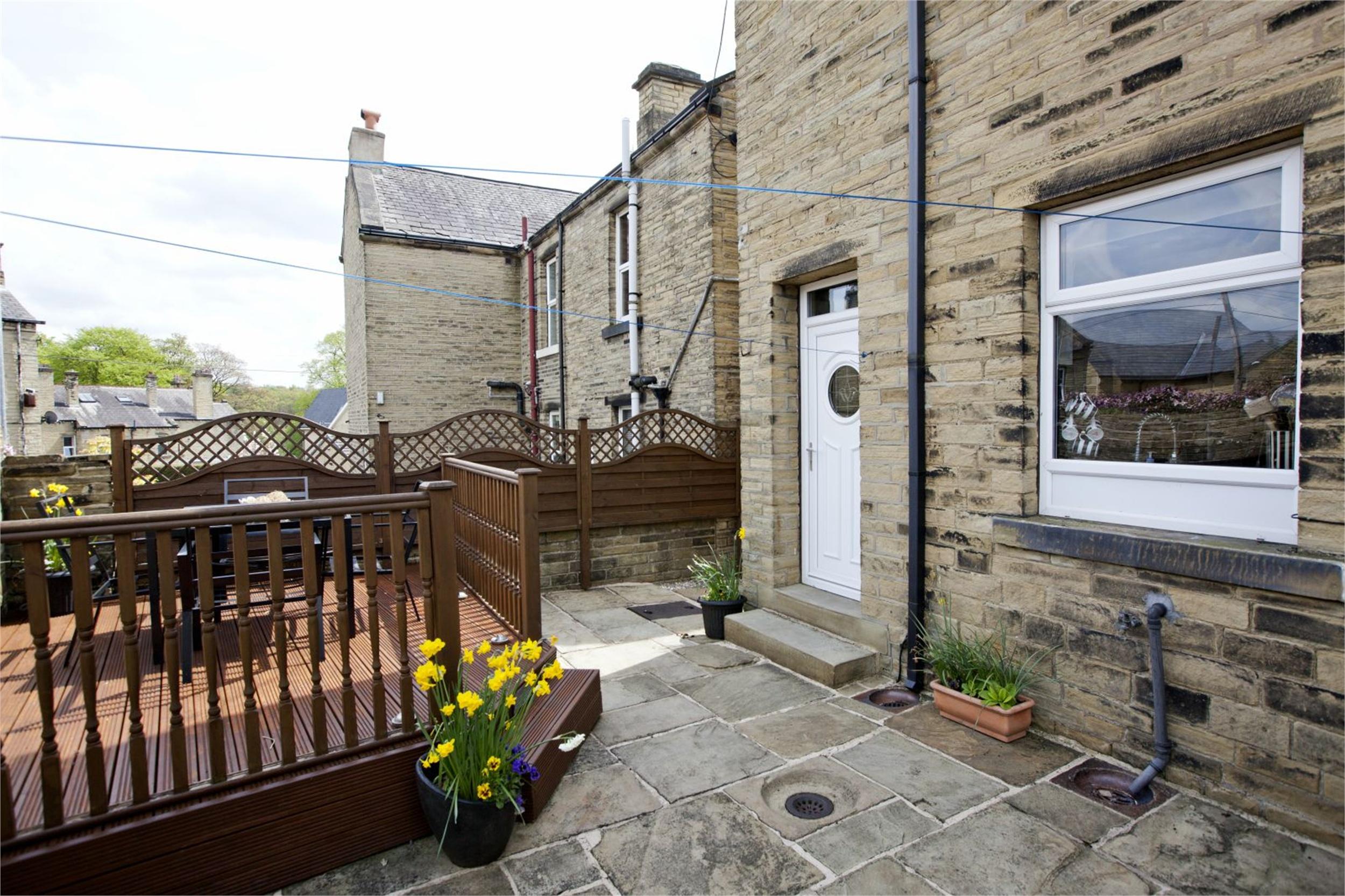 Whitegates Brighouse 2 bedroom House SSTC in Camm Street, Brighouse
