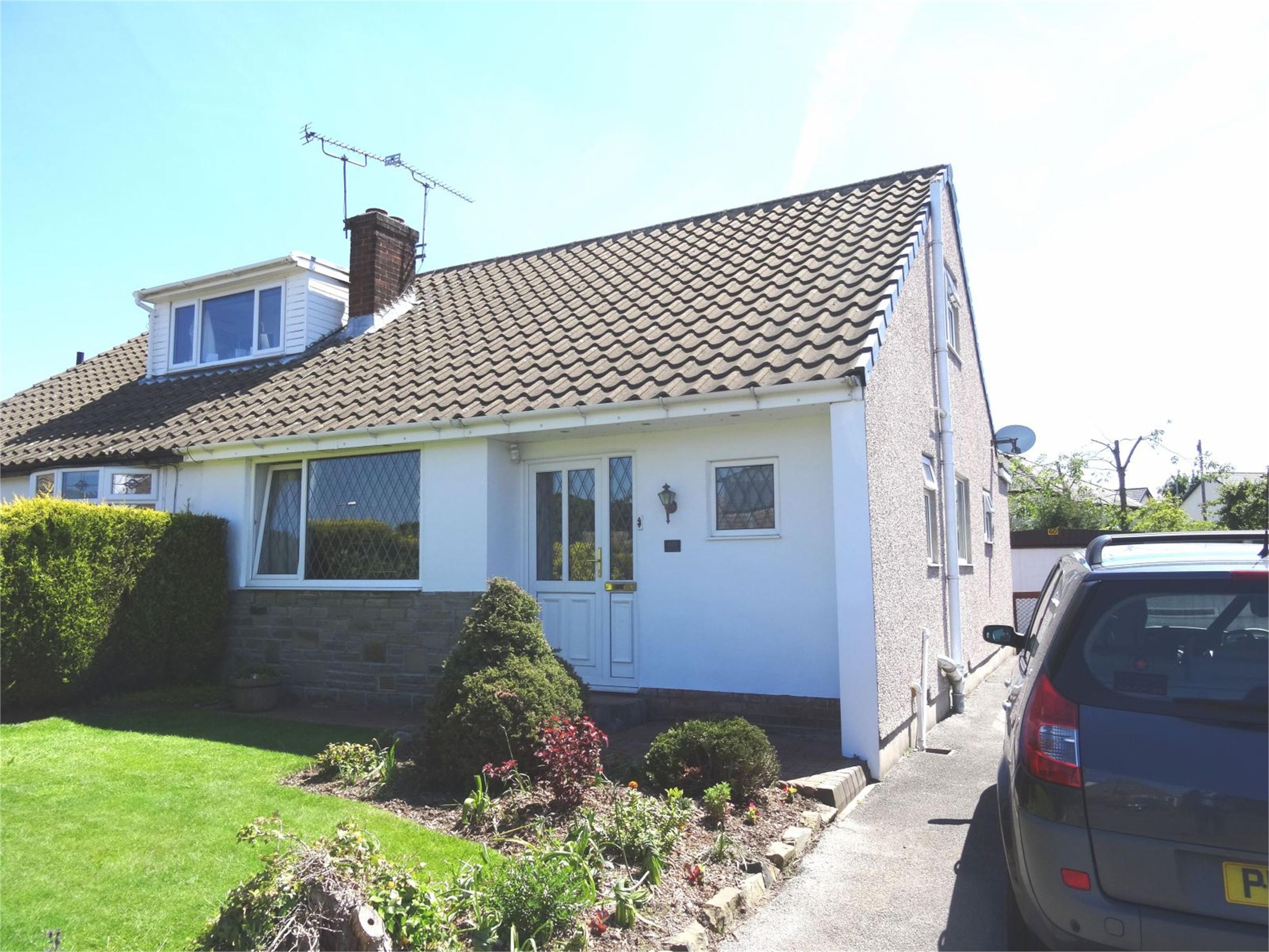 Whitegates Brighouse 3 bedroom SemiDetached Bungalow for sale in