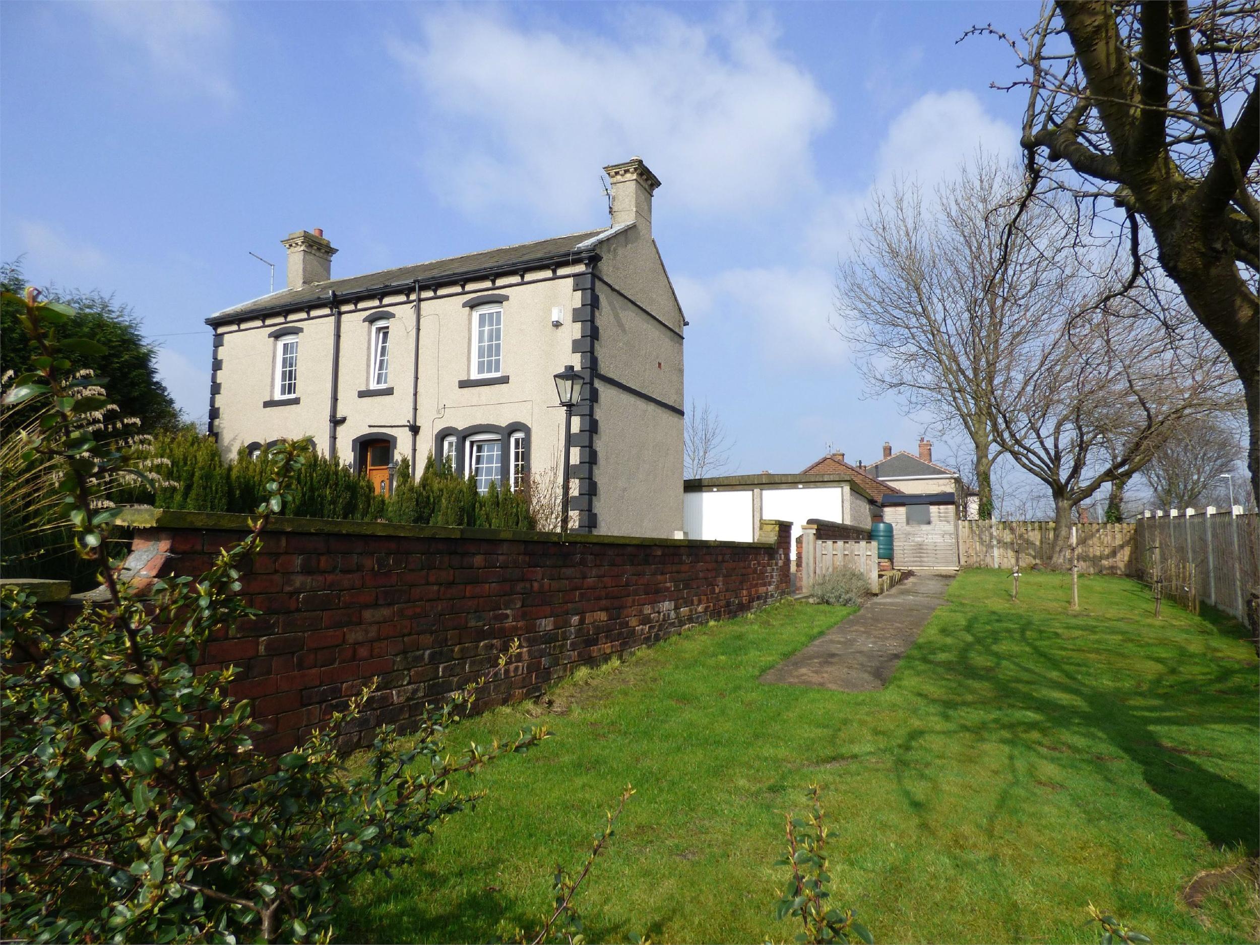 Whitegates Cleckheaton 3 bedroom Detached House for sale in 'Clover