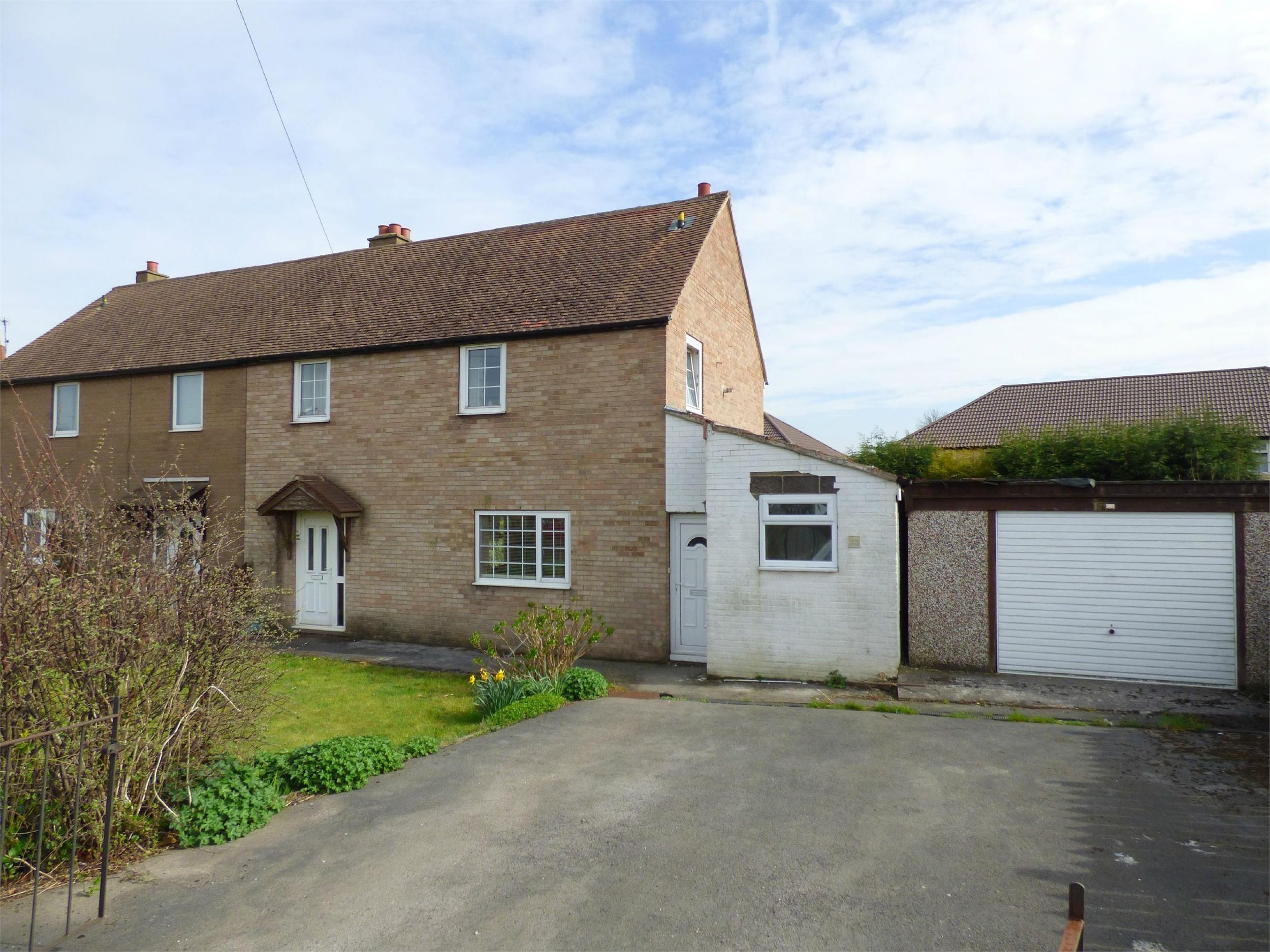 Whitegates Cleckheaton 3 bedroom SemiDetached House SSTC in 27 Old