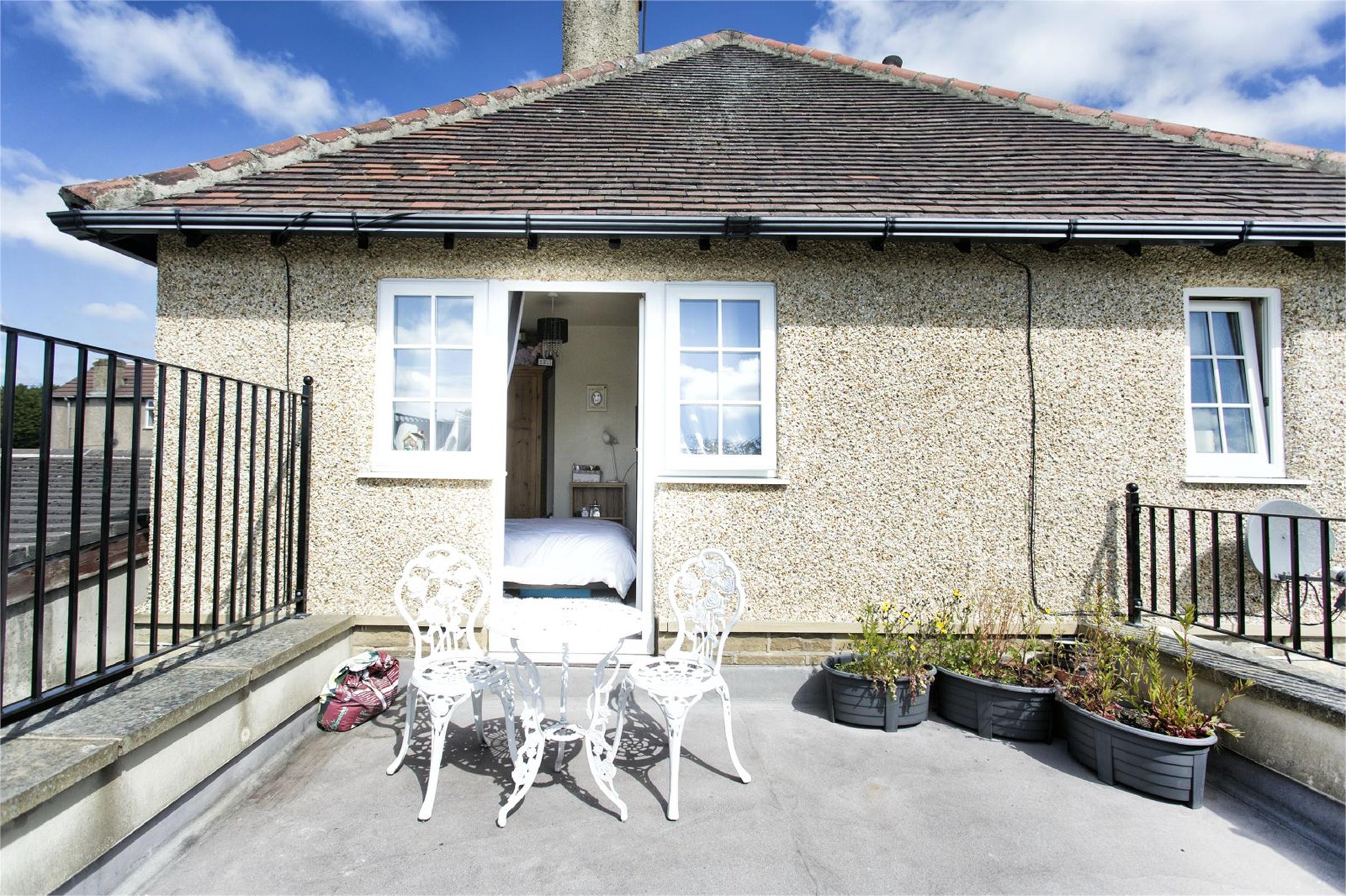 Whitegates Halifax 4 bedroom Detached House for sale in Denholme Gate