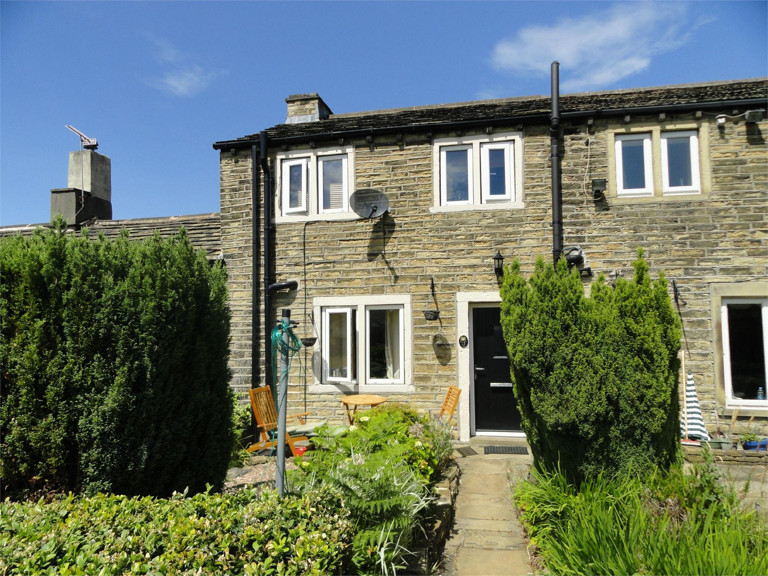 Whitegates Huddersfield 2 bedroom Cottage SSTC in St Marys Fold, Kirkheaton
