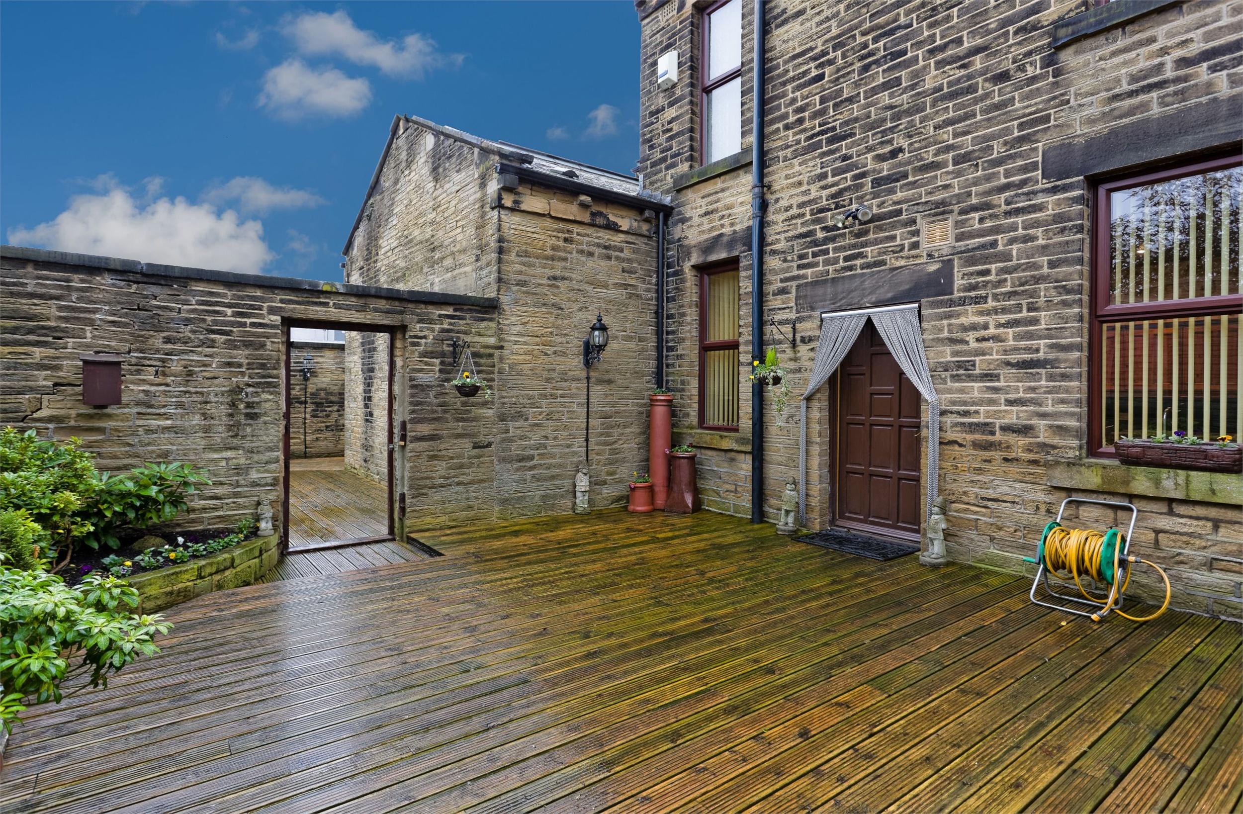 Whitegates Bramley 3 bedroom Detached House for sale in Lower Tofts