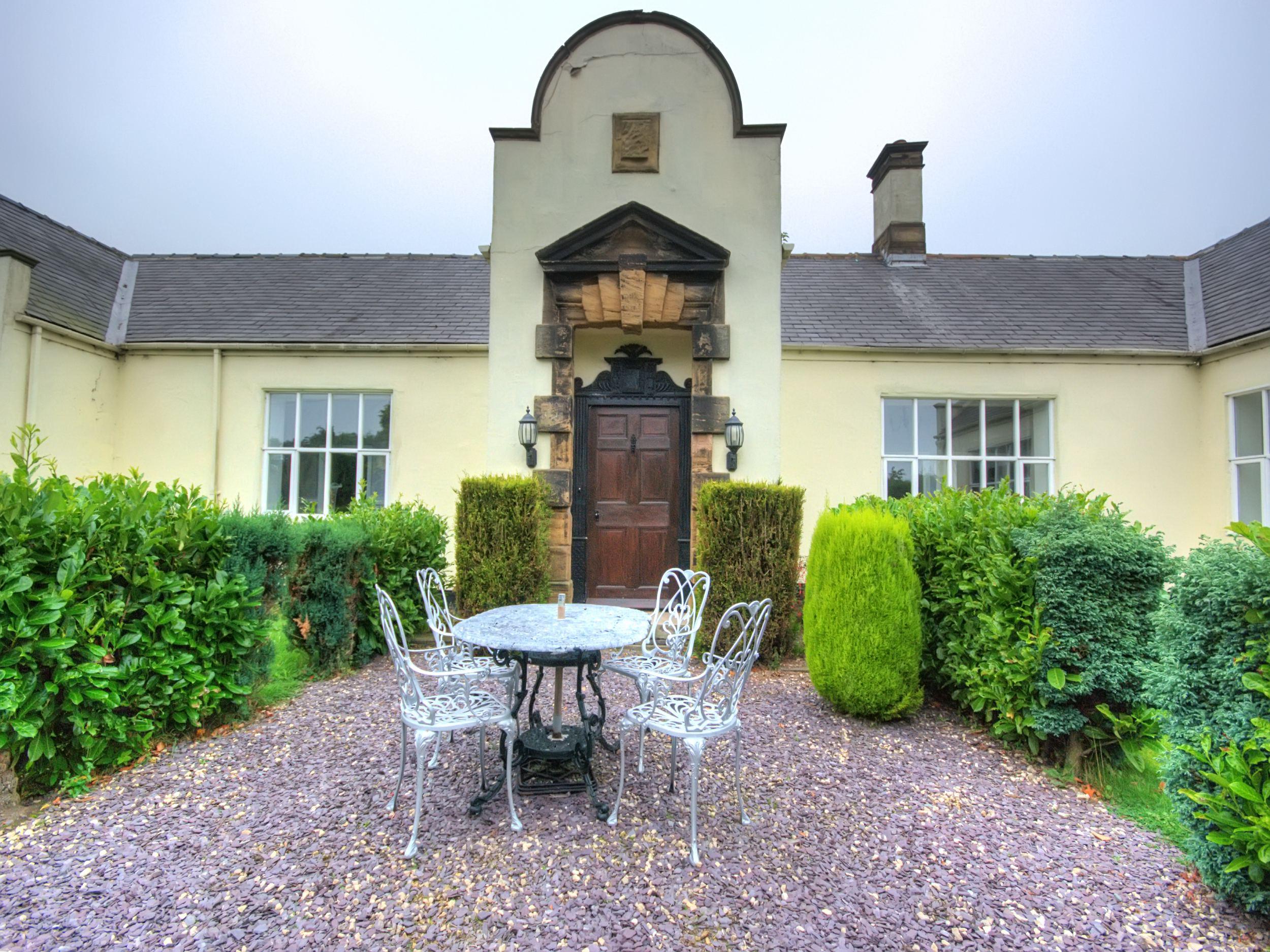 Whitegates Wakefield 5 bedroom House for sale in Manor Drive, Flockton