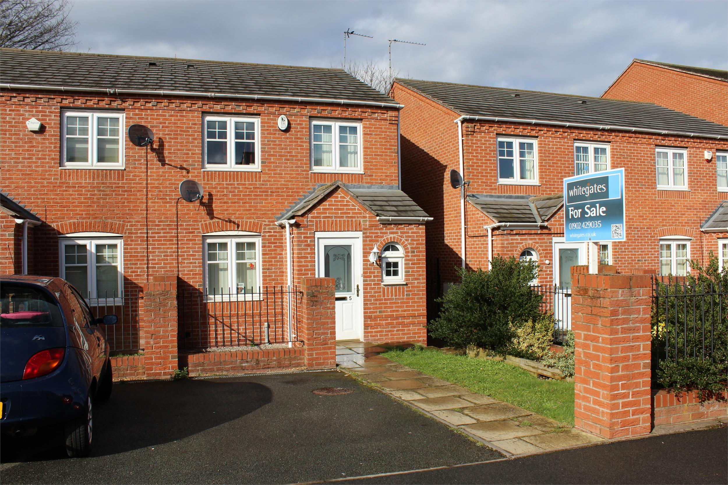 Whitegates Wolverhampton 3 bedroom Town House for sale in Deans Gate, WILLENHALL, West Midlands