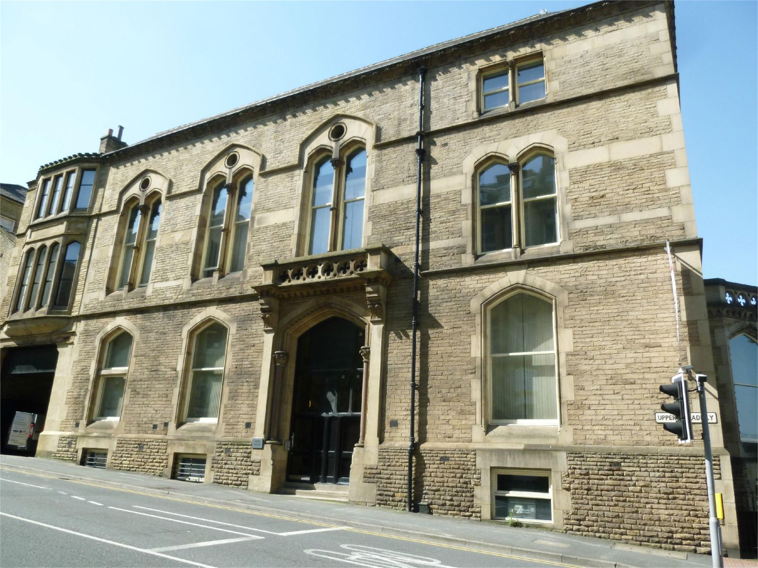 Whitegates Bradford Studio Apartment to rent in York House, Bradford