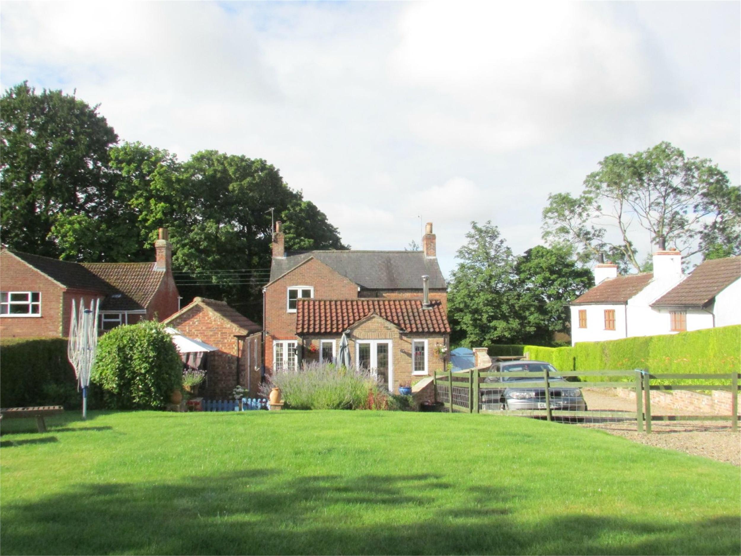 Whitegates Scunthorpe 4 bedroom Detached House for sale in Vicarage