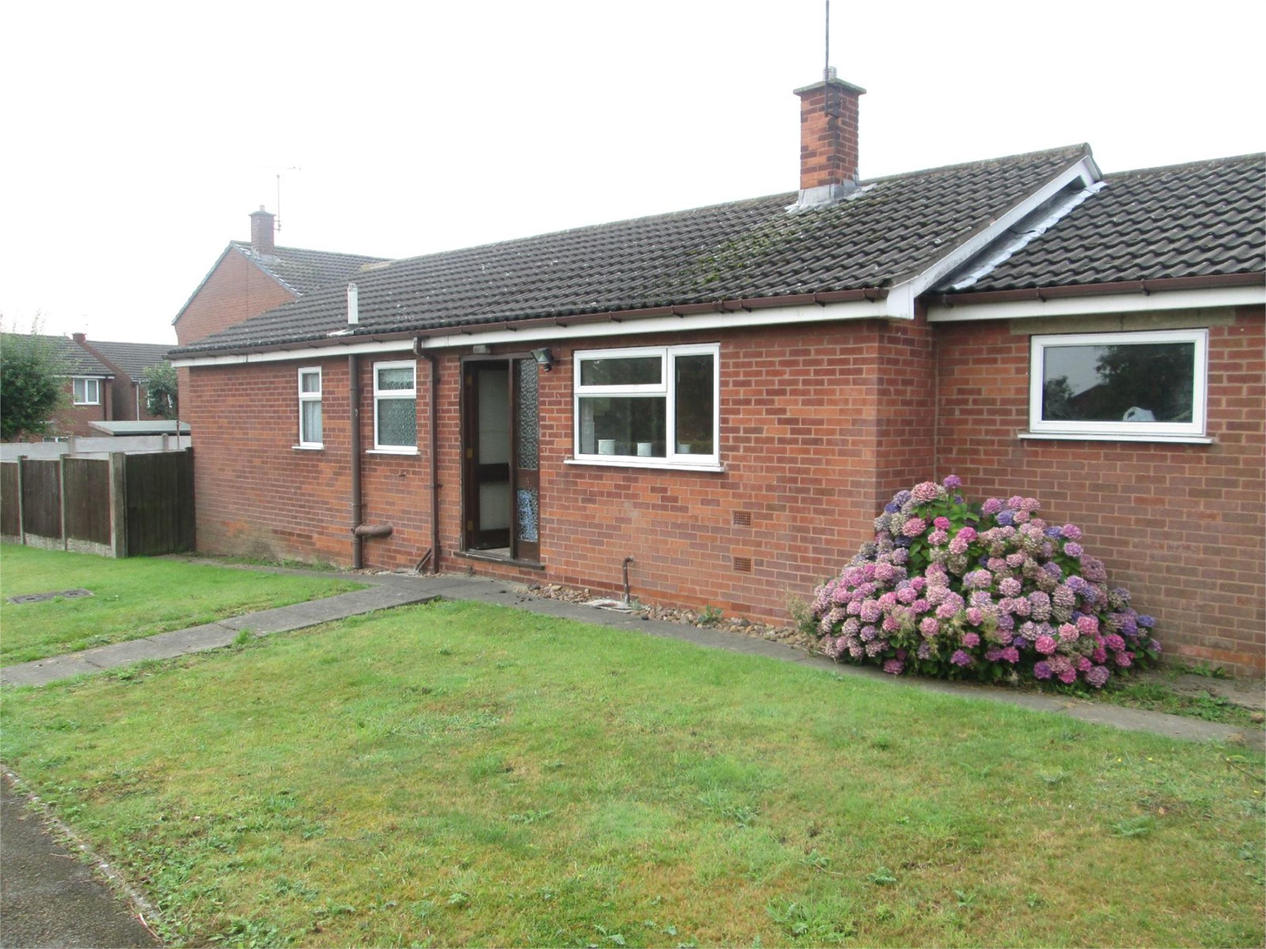 Whitegates Mansfield 3 bedroom Detached Bungalow SSTC in Stort Square