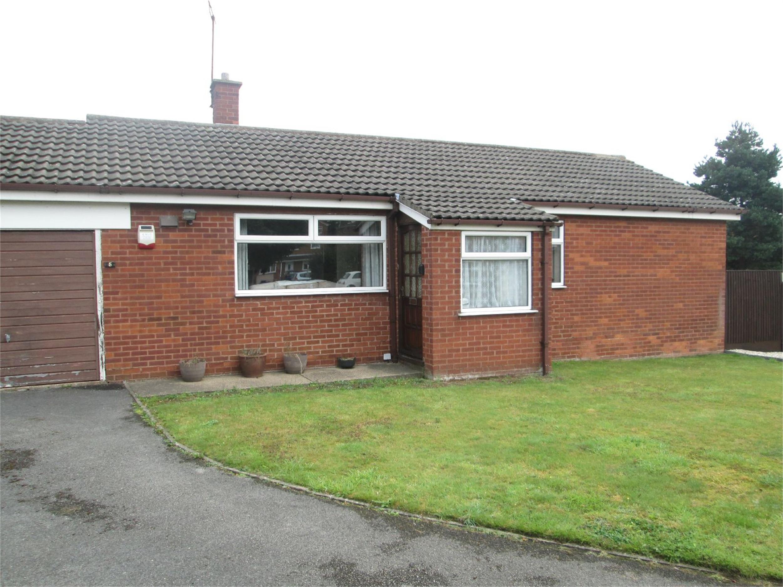 Whitegates Mansfield 3 bedroom Detached Bungalow SSTC in Stort Square