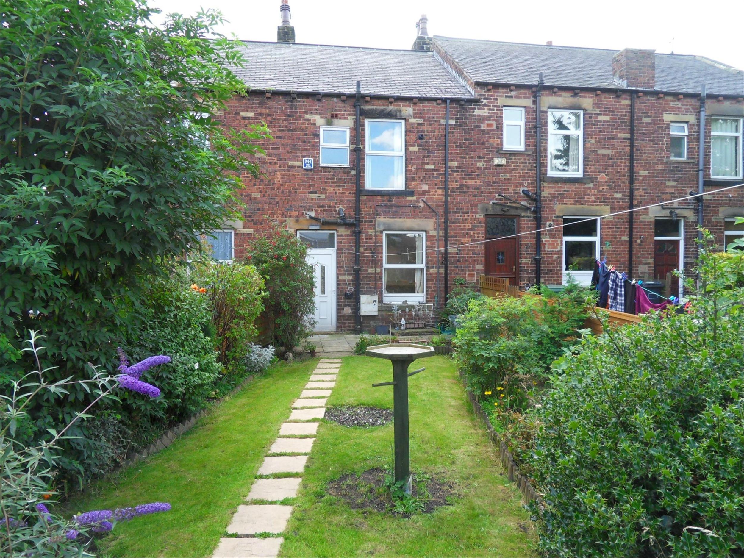 Whitegates Dewsbury 2 bedroom House for sale in Dewsbury Gate Road, Staincliffe, Dewsbury WF13