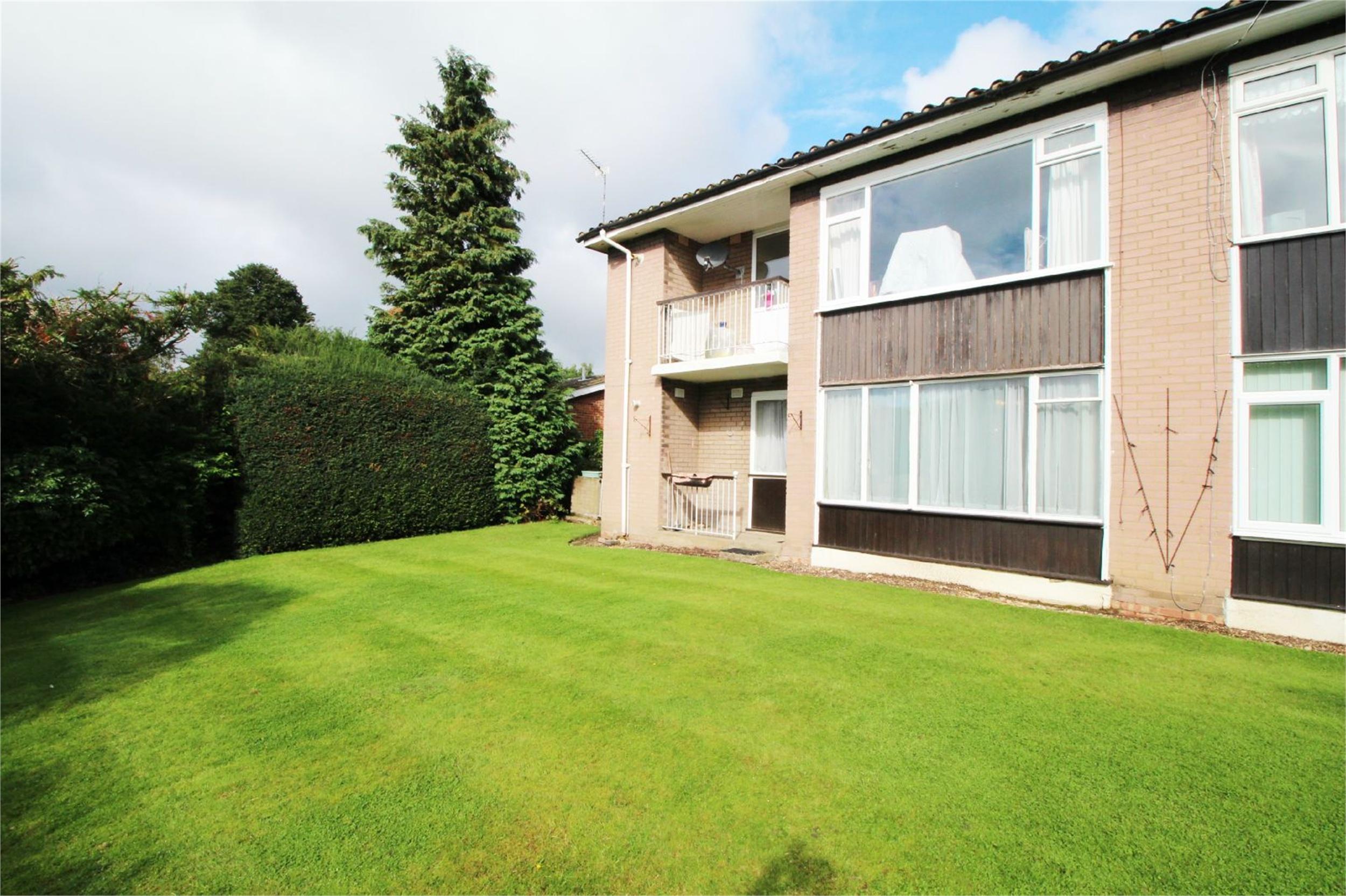 Ellis & Co Stanmore 2 bedroom SSTC in Claire Gardens