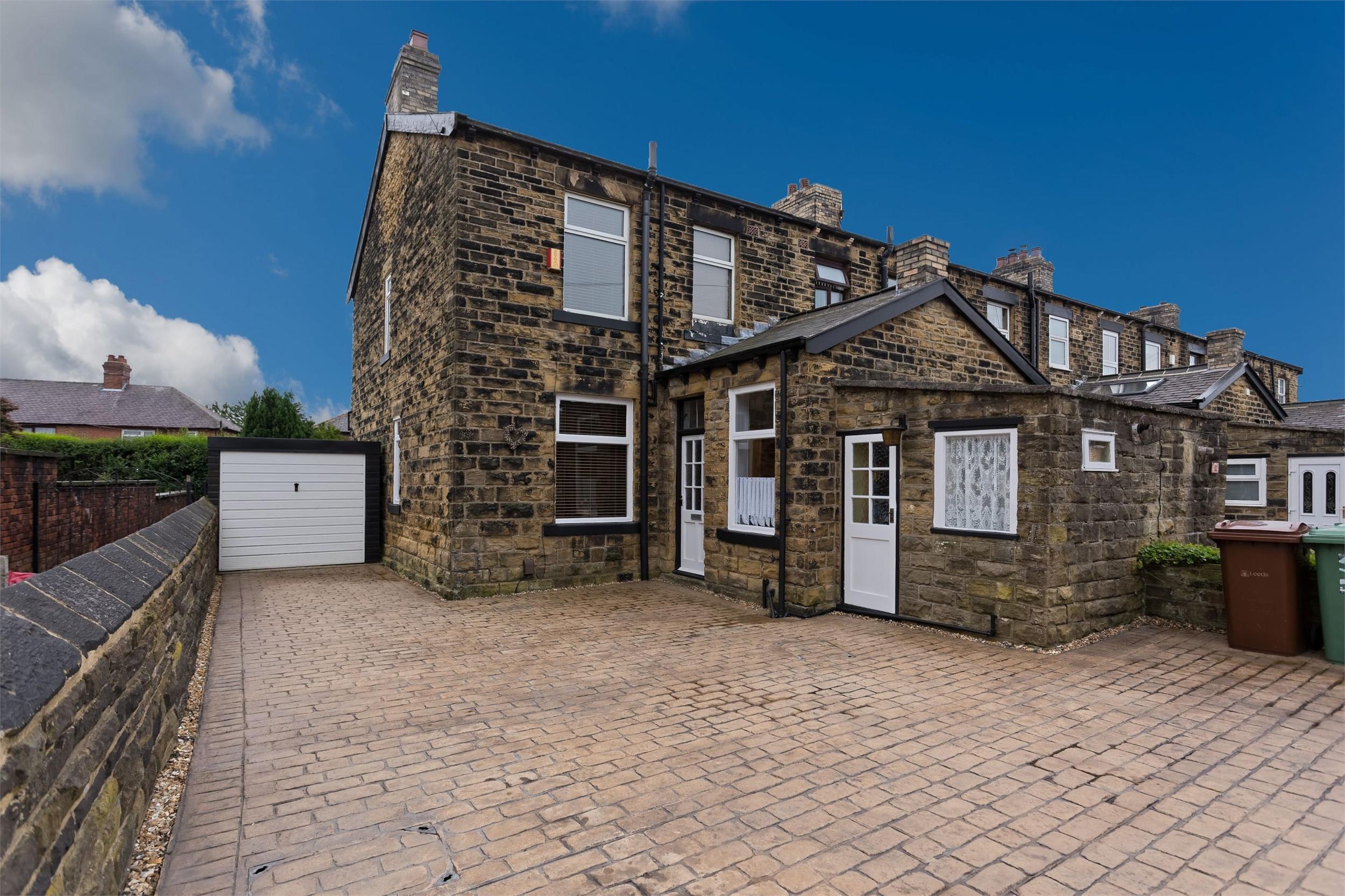 Whitegates Bramley 3 bedroom House For Sale in Occupation Lane, Pudsey