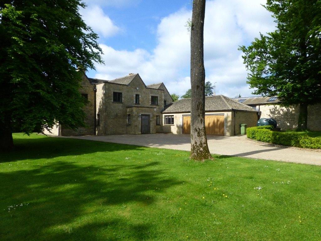 CJ Hole Cirencester 4 bedroom Detached House to rent in Bagendon