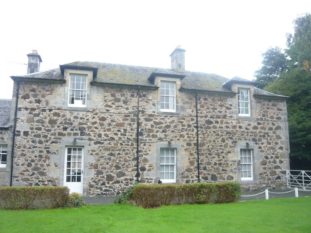 Martin & Co Dunfermline 2 bedroom Cottage Let in Swan Cottage, Pitliver
