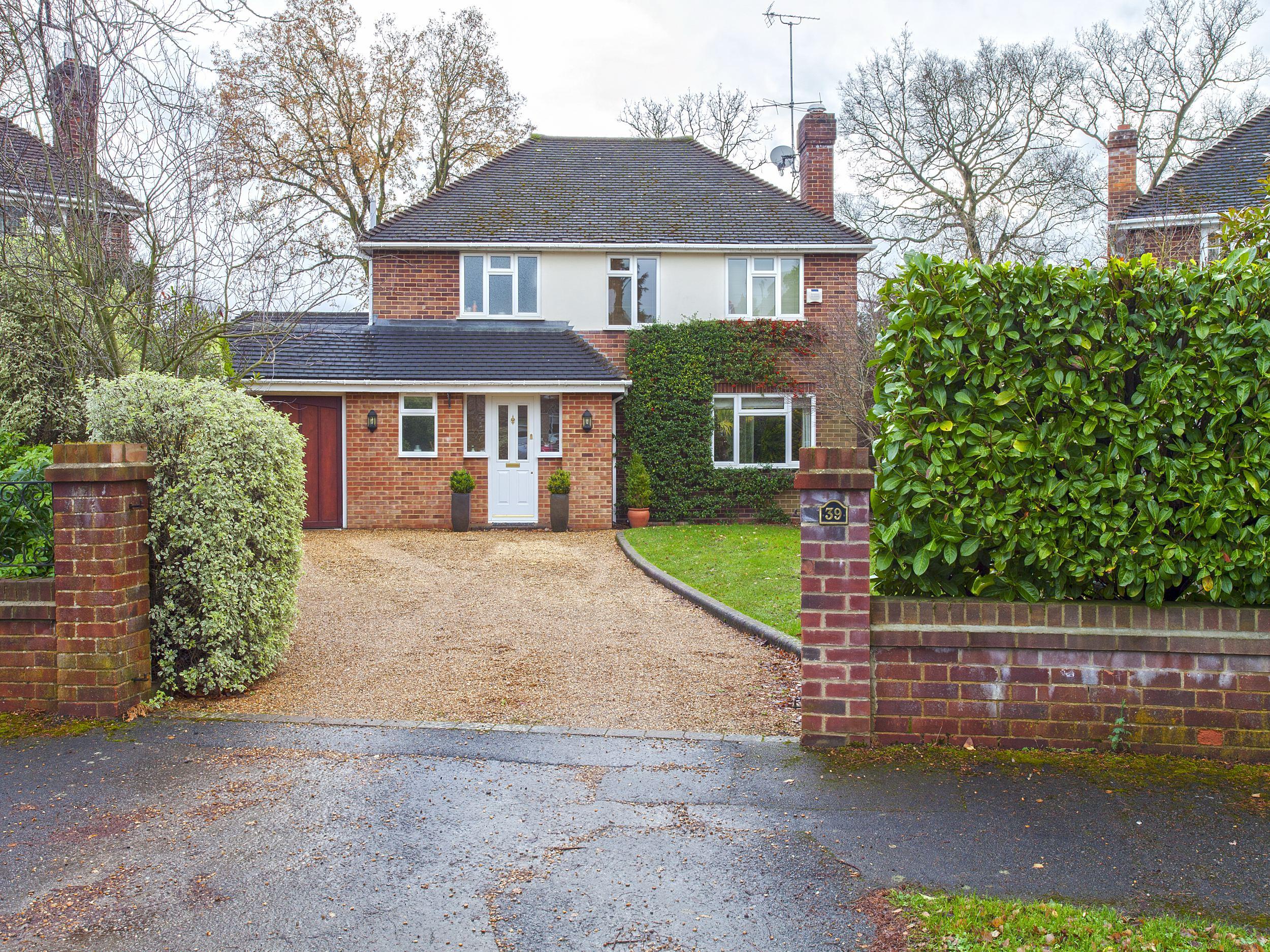 Parkers Earley 4 bedroom Detached House for sale in Ramsbury Drive