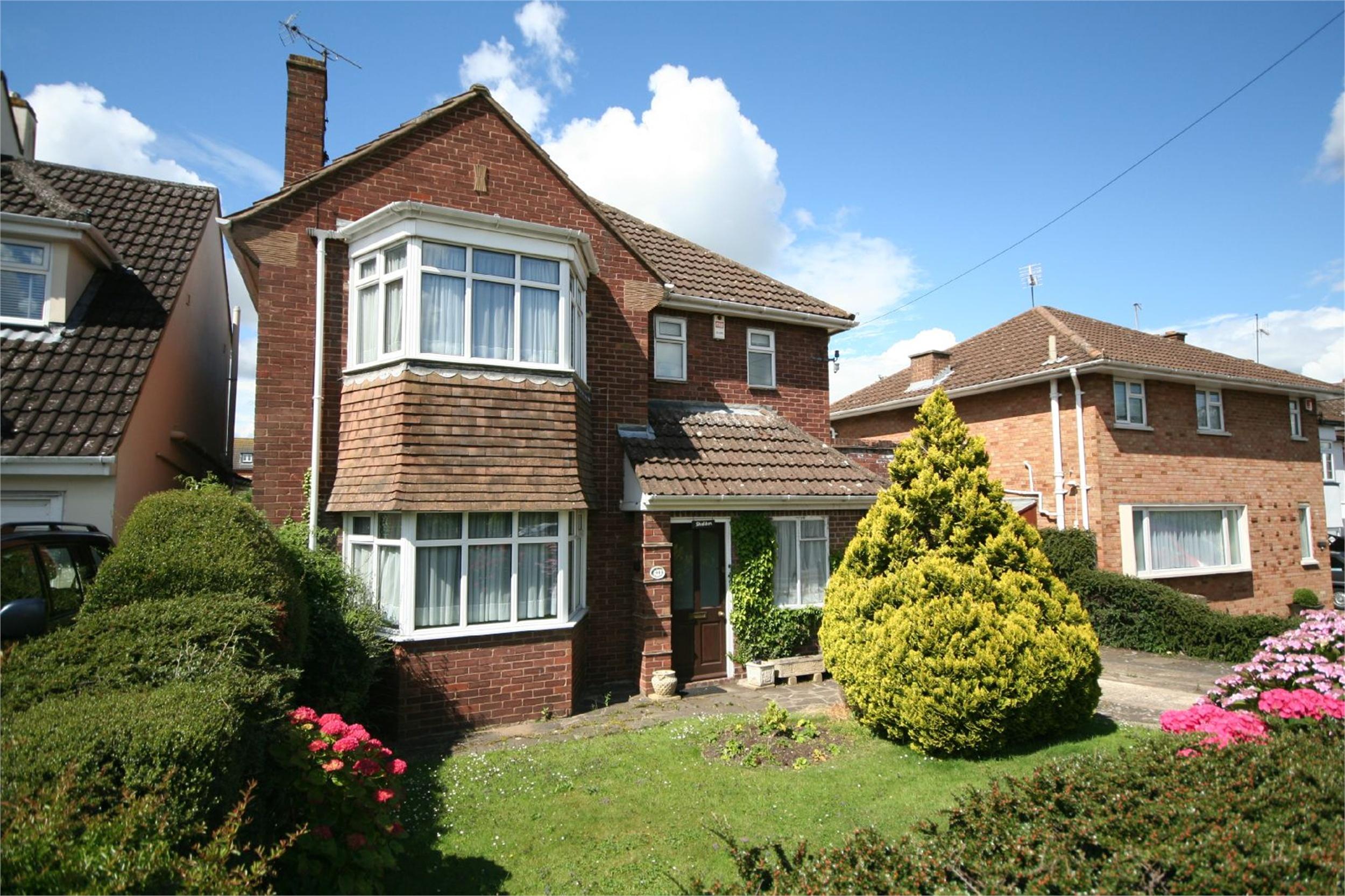 CJ Hole Cheltenham 3 bedroom Detached House SSTC in Bournside Road