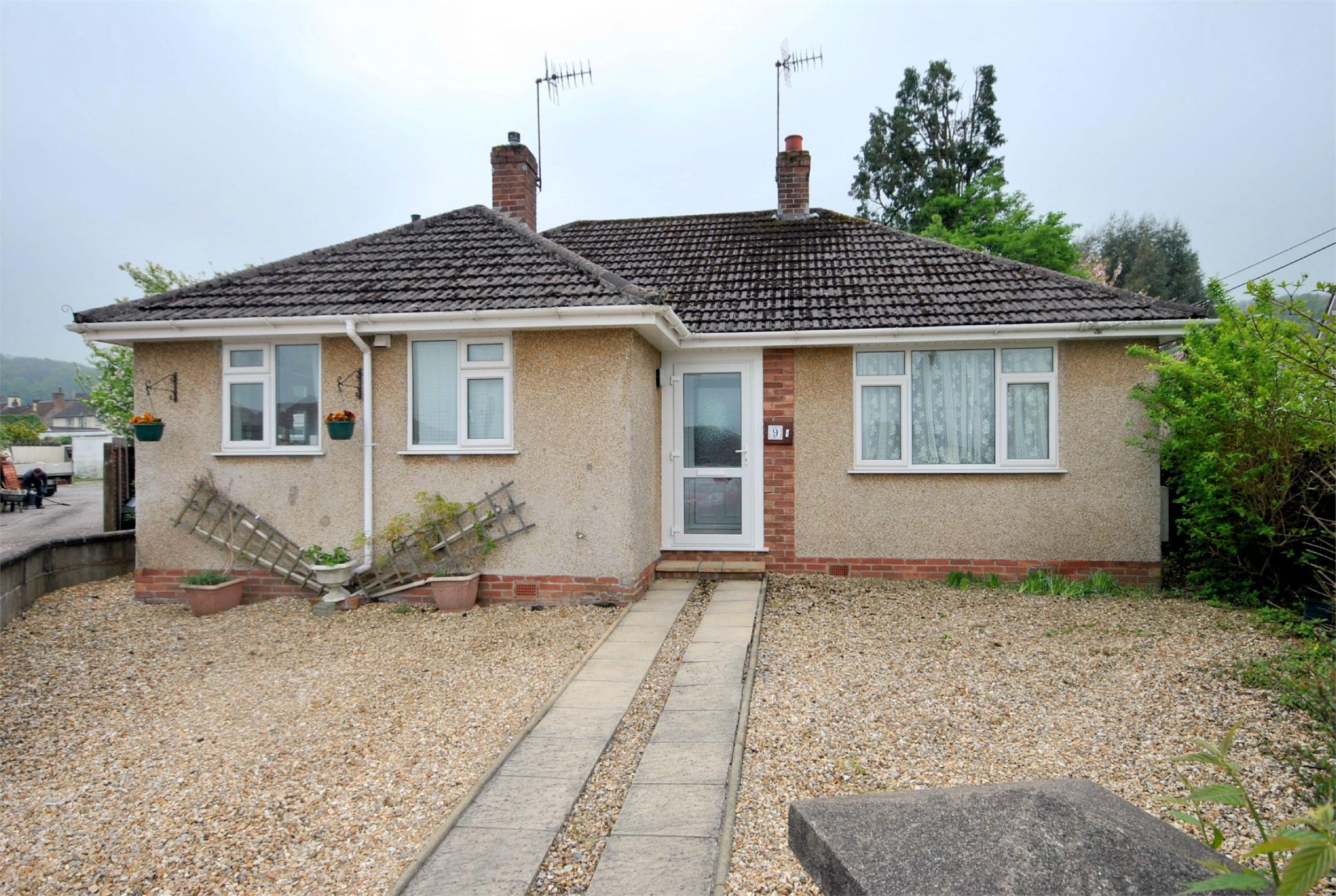 CJ Hole 2 bedroom Detached Bungalow for sale in Orchard Close, BANWELL, North Somerset