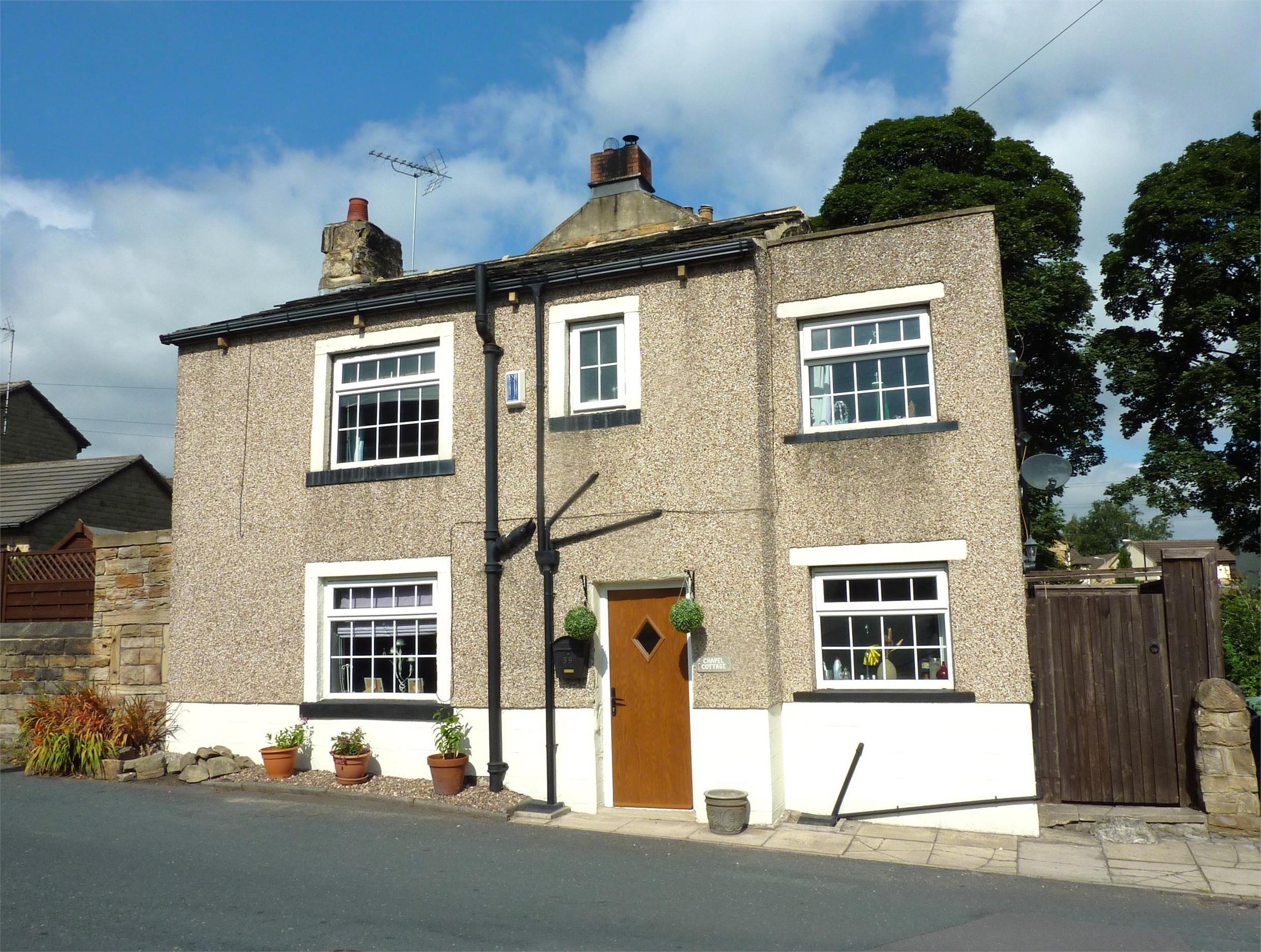 Whitegates Cleckheaton 3 bedroom Detached House To Let in 59 Moor Lane