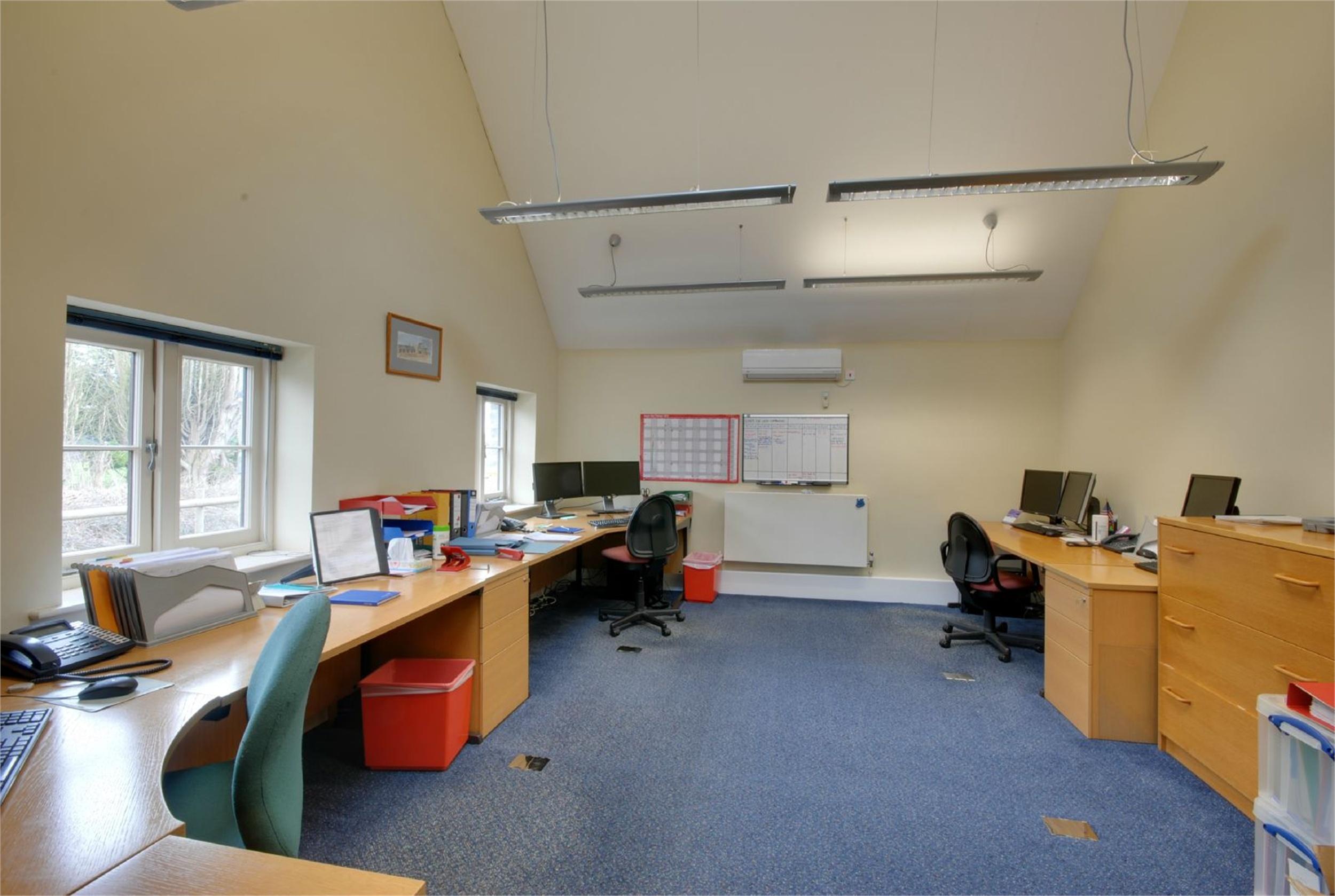 CJ Hole Cheddar Lettings Studio House to rent in Mark Road, Blackford